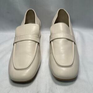 Stuart Weitzman Womens Dune Loafers 7.5 Never Worn